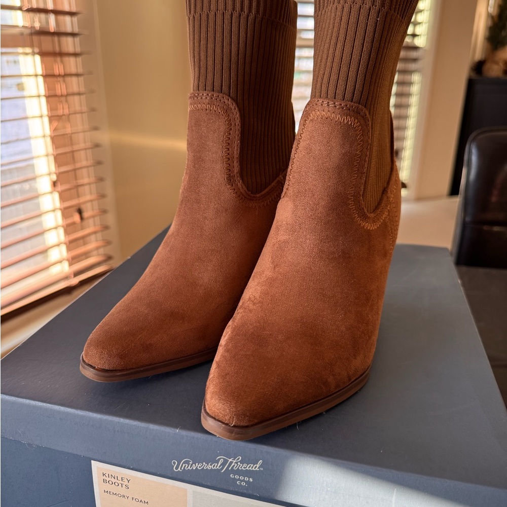Universal Thread Kinley Boots - Picture 6 of 6